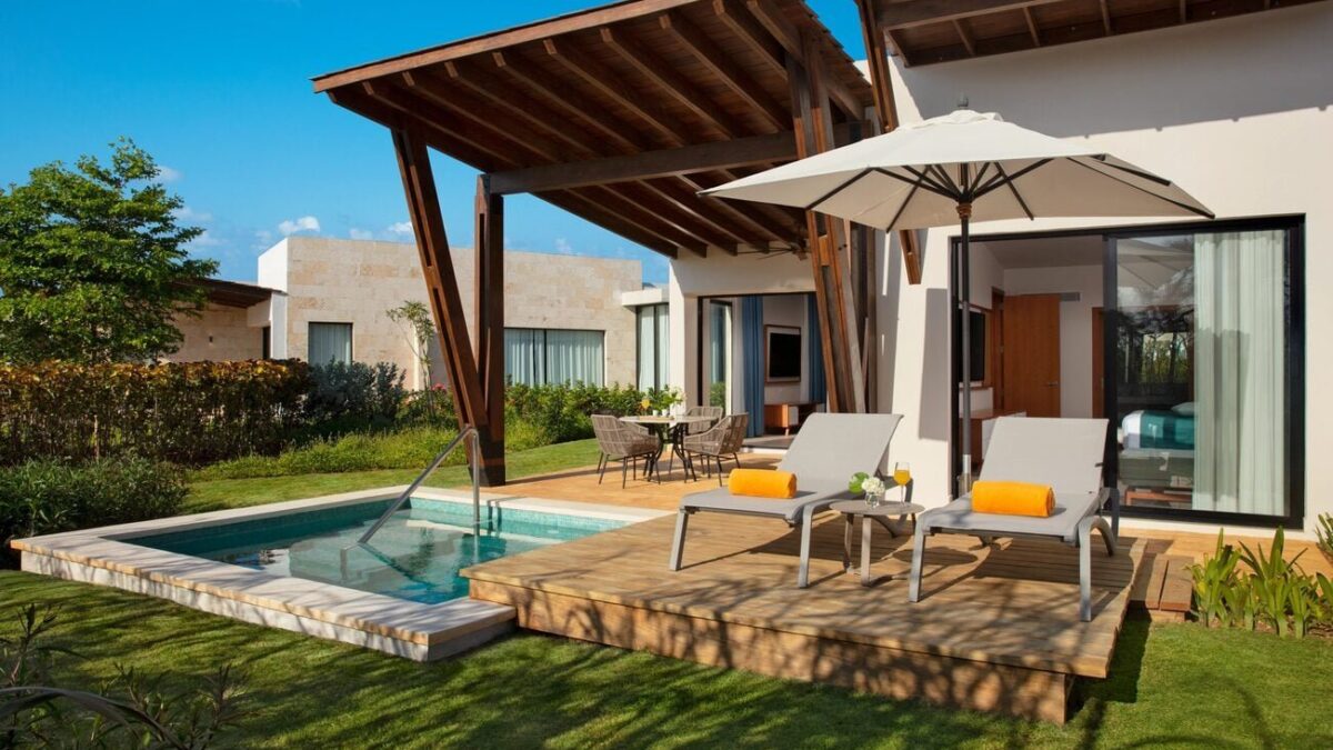 Escape to Paradise with Dreams Resorts & Spas All-Inclusive Vacations